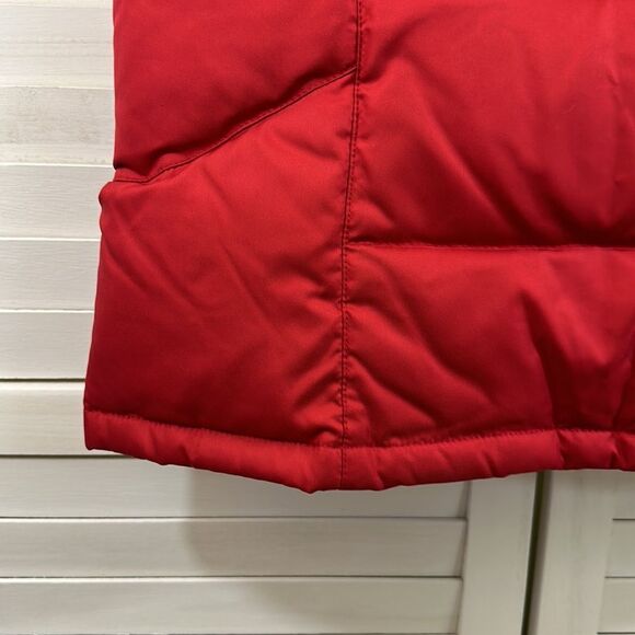 NWOT Tommy Hilfiger Crimson Down Puffer Vest Red Size Large - Picture 10 of 11
